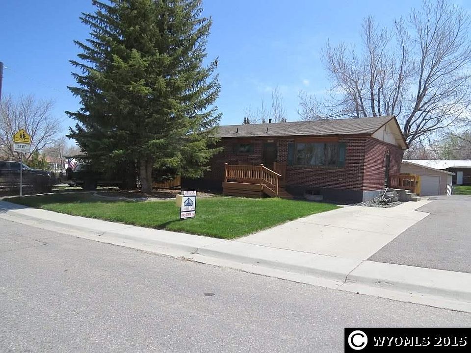 1st image of 1085 McDougall Dr