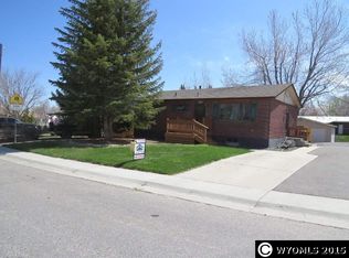 1085 McDougall Dr, Lander, WY 82520