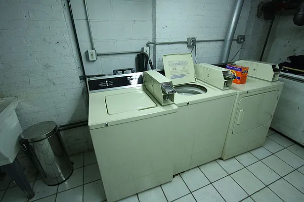 Rented by Compass | media 10