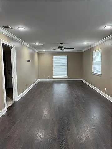 3 bed, 2.5 bath, 2186 sqft, $1,750 — Photo 2