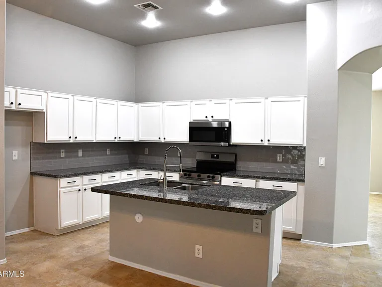 8787 W Gardenia Ave — Photo 14