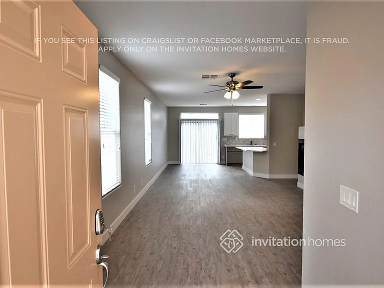 8121 Indigo Gully Ct — Photo 4