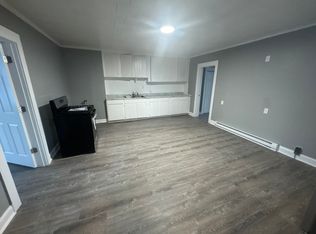 162 Charlton St #1, Southbridge, MA 01550