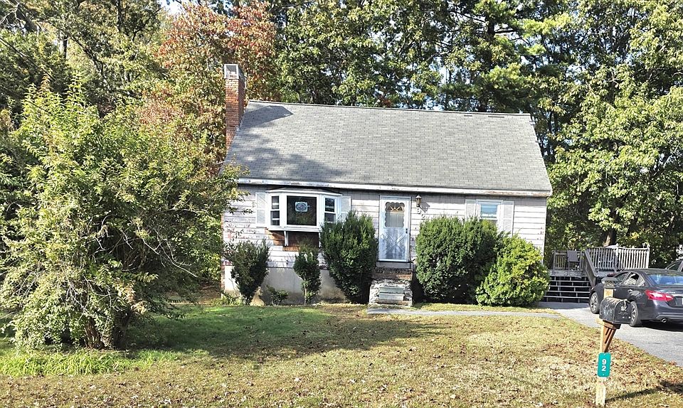 1st image of 92 Leah Dr