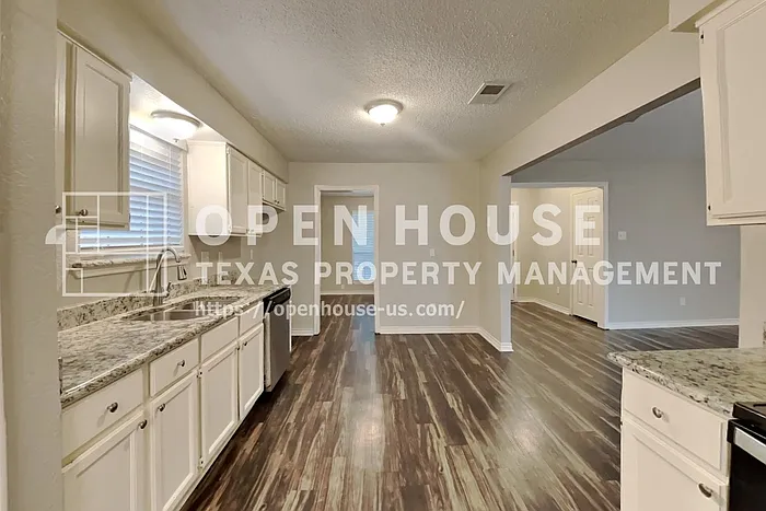 3416 Lilac Ln — Photo 6