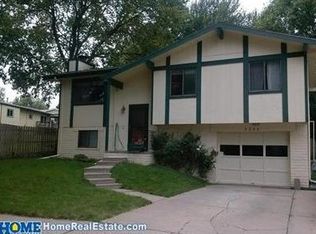 2225 NW 49th St, Lincoln, NE 68524