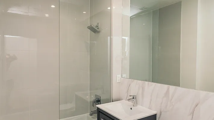 Rented by Nooklyn NYC LLC | media 13