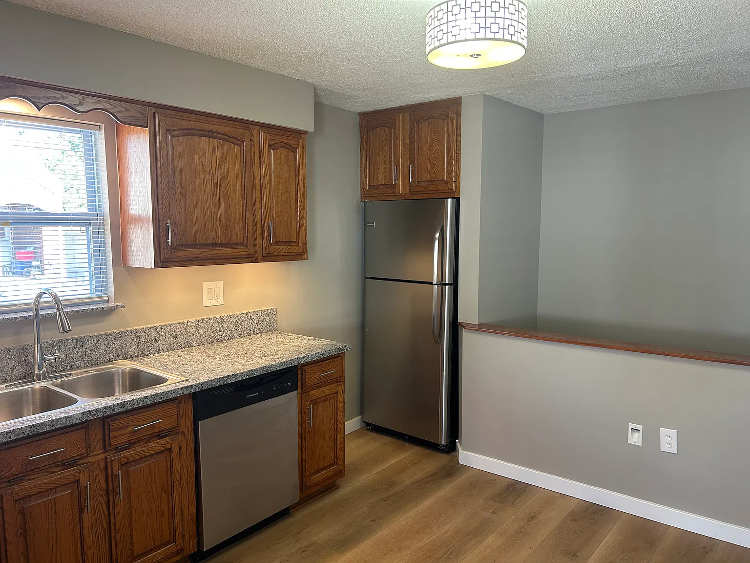 2 bed, 816 sqft, $1,475 — Photo 4