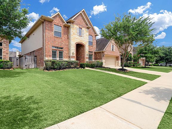2nd image of 5542 Mangrove Creek Ln