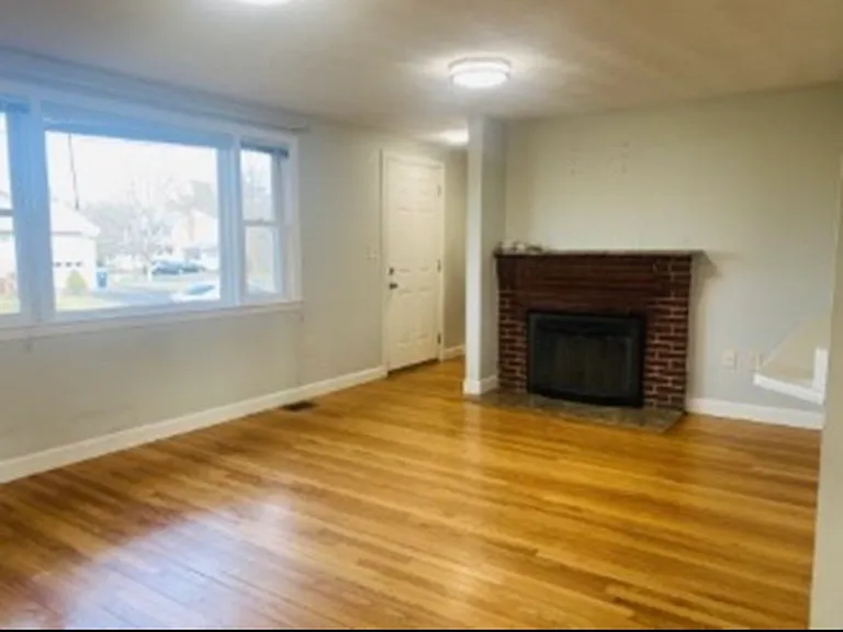 11 Selwyn Rd — Photo 2