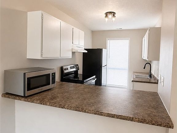 3rd image of 1416 Tangora Ln