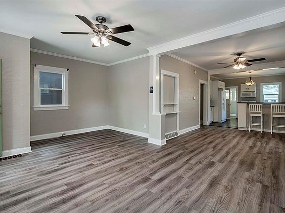 4th image of 1244 N Lipan St