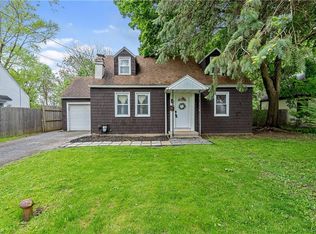 111 Brandon Rd, East Syracuse, NY 13057