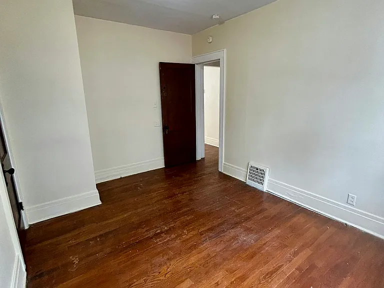 810 Seeley Rd #812 — Photo 10