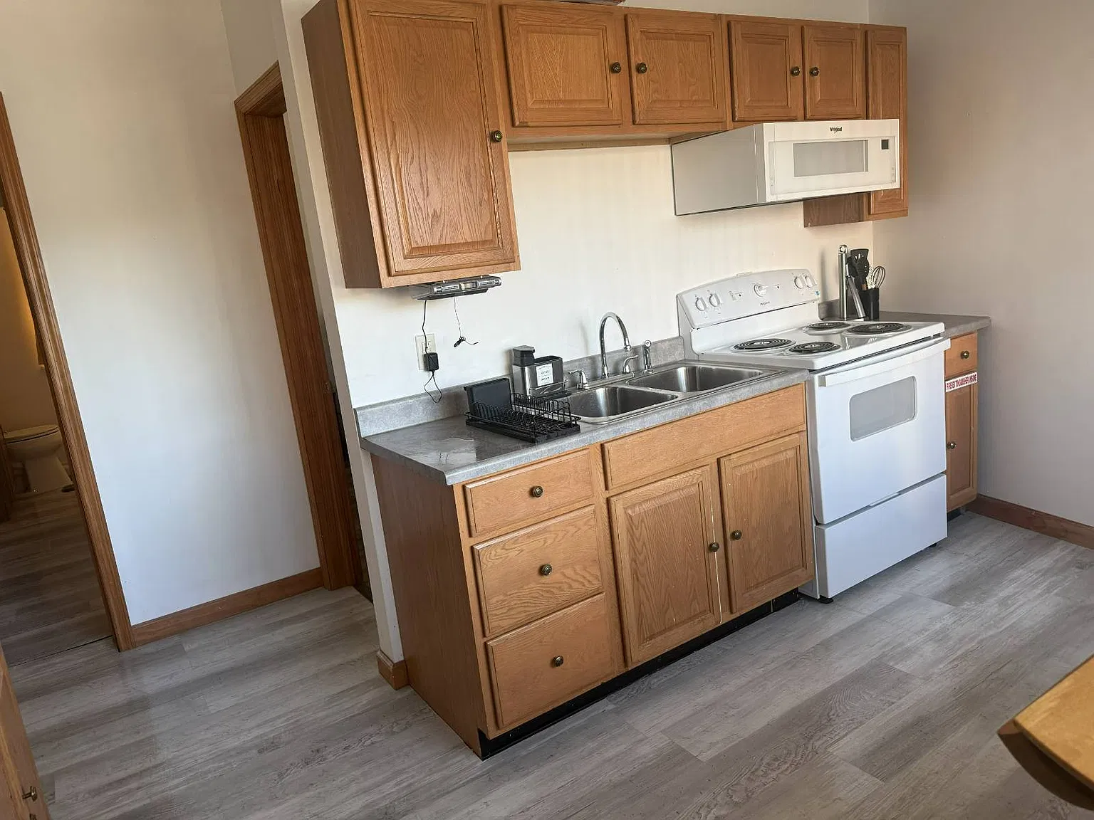 2 bed, 1.0 bath, $1,750 — Photo 2