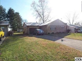 1101 S Poplar St, Seymour, IN 47274