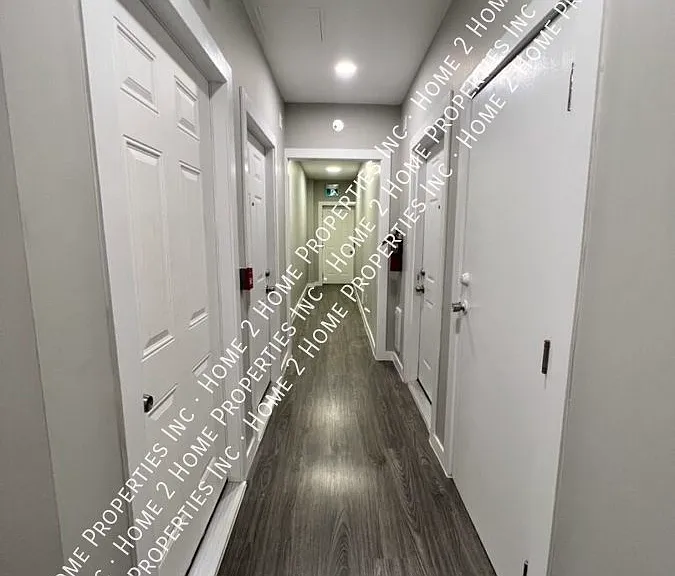 307 Wellington Ave #2 — Photo 3
