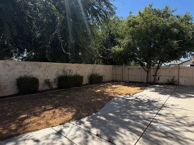 118 Emerald Isle Way — Photo 34