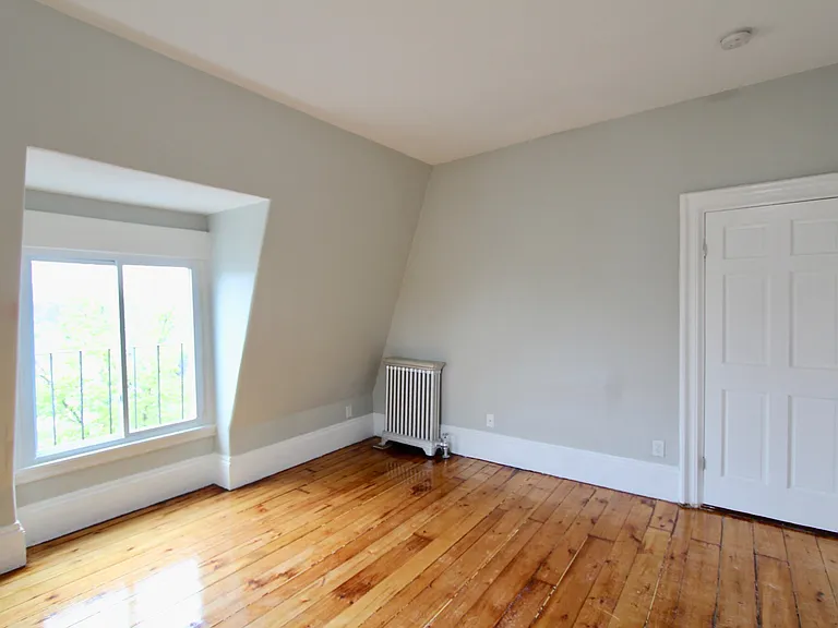 321 Union Street Apartments — Photo 10