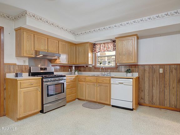 5th image of 308 Orange Grove Dr