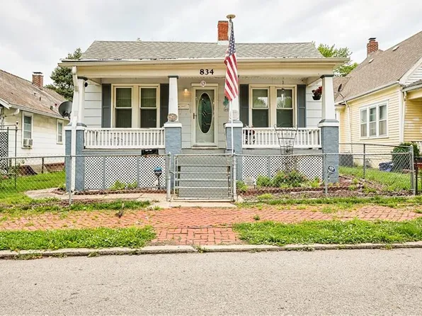834 S 19th St, Saint Joseph, MO 64507