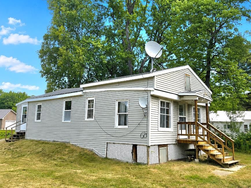 1st image of 24 Braggs Bay Road