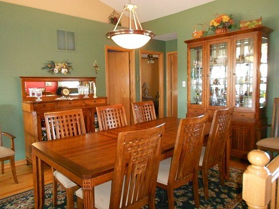 3rd image of 6865 Como Ct