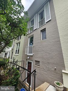 814 3rd St SW #214, Washington, DC, 20024