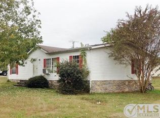 100 Grove Ln, Hartsville, TN 37074