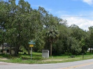 9977 E Bushnell Rd, Floral City, FL 34436