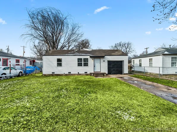 2222 N Xanthus Pl, Tulsa, OK 74110