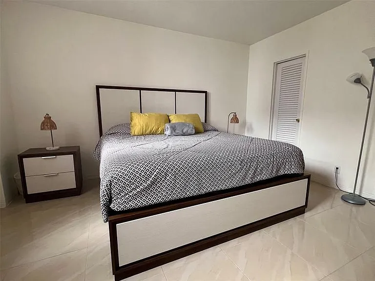 4250 Galt Ocean Dr #7K — Photo 7