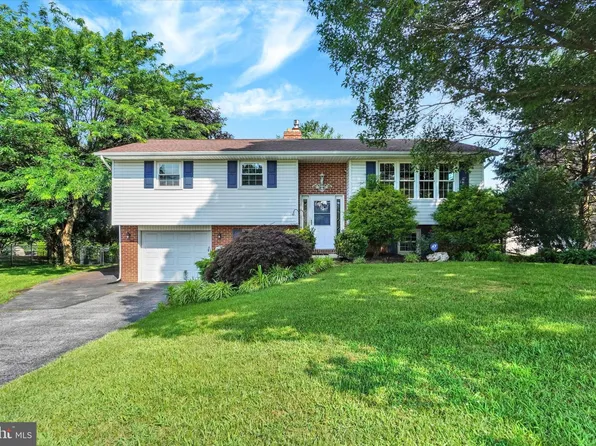 460 Highland Rd, Red Lion, PA 17356