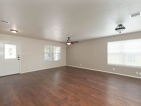 3rd image of 7519 Gramercy Crst