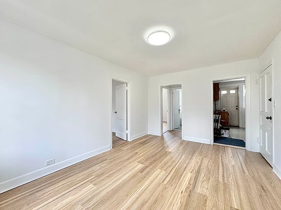 3rd image of 40-16 44th St #2