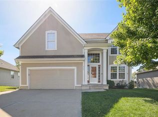 504 Tall Grass Dr, Pleasant Hill, MO 64080
