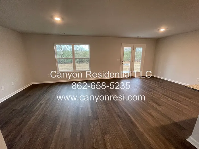 122 Syd Rd — Photo 6