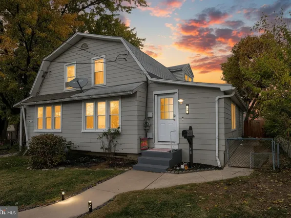 18 Beck Mill Rd, Hanover, PA 17331