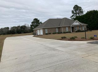 36 Golf Course Rd, Hawkinsville, GA --