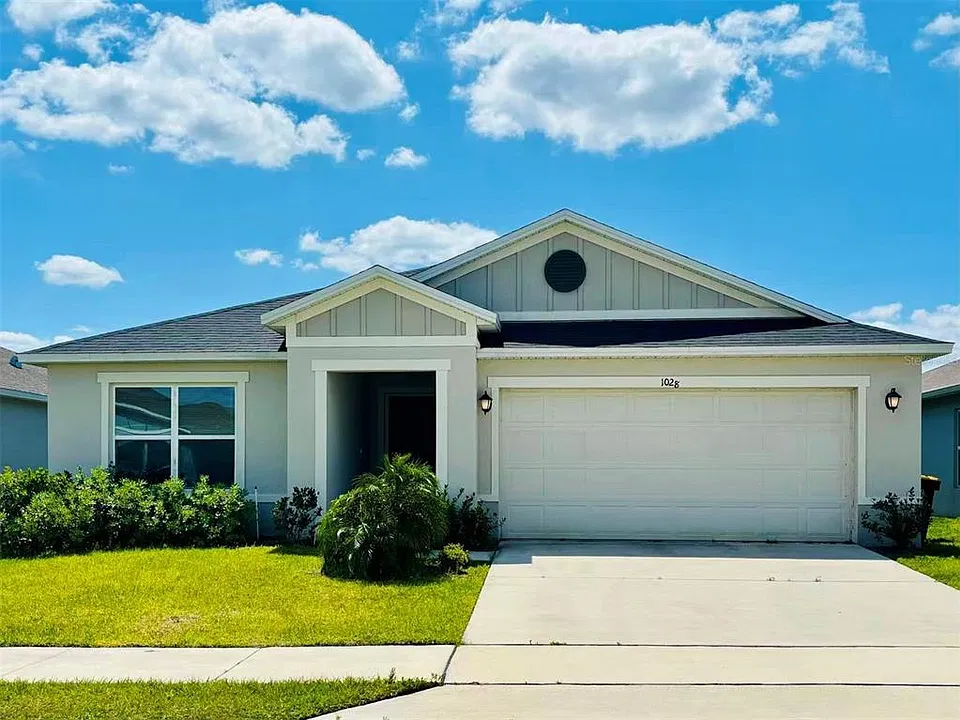 1028 Mattie Pointe Way
