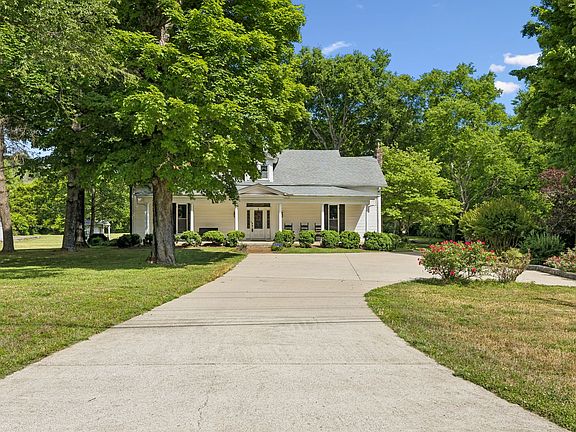 2nd image of 518 Franklin Rd