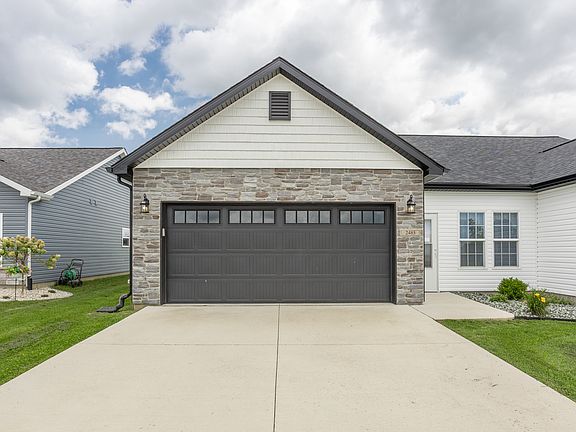4th image of 2483 Fiona Dr