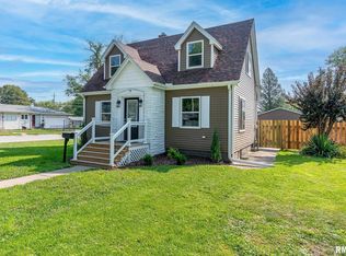 501 15th St, Silvis, IL 61282