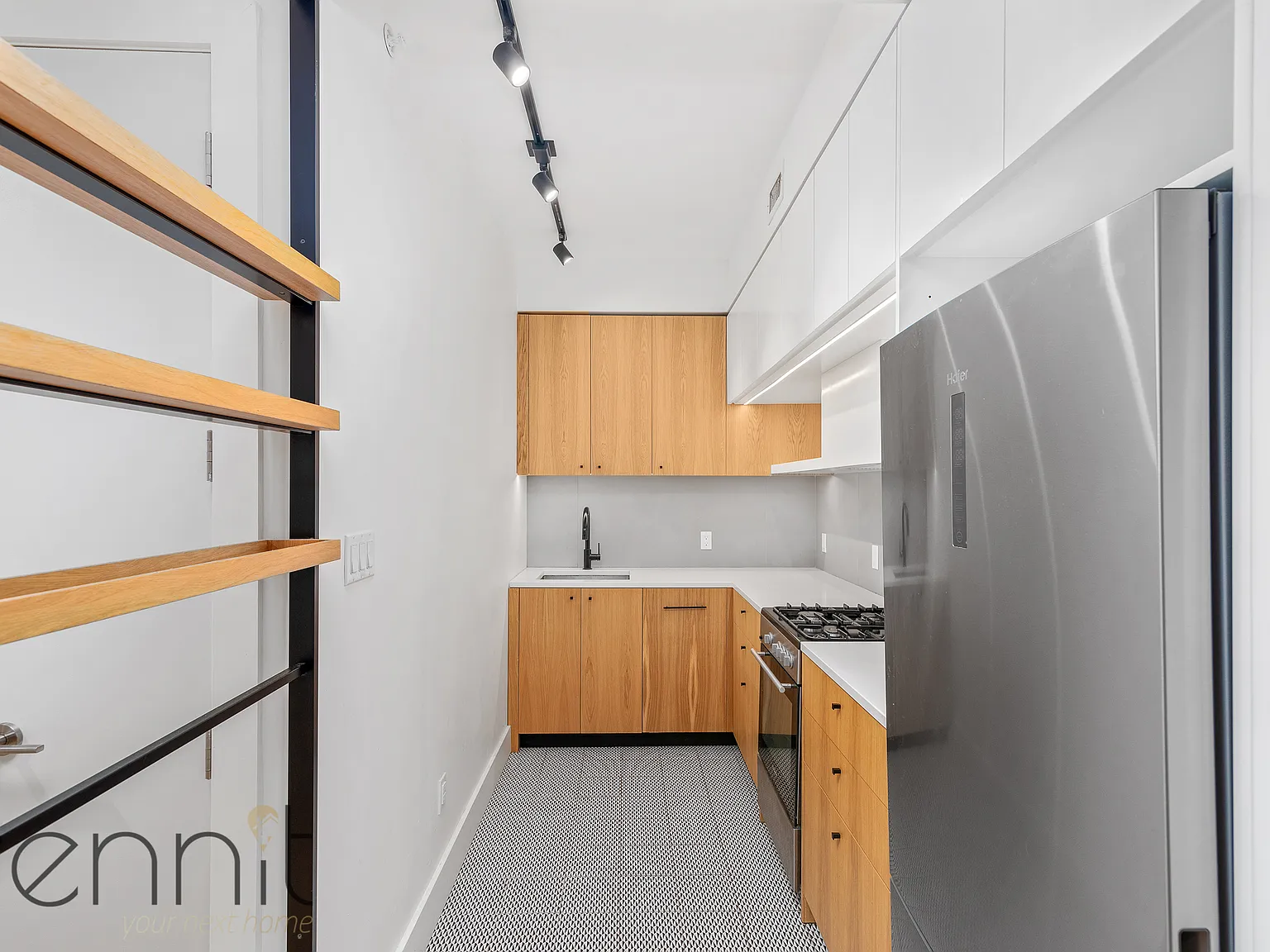 633 Marcy Avenue — Photo 3