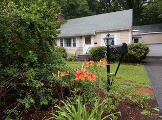 35 Carville Ave, Lexington, MA 02421
