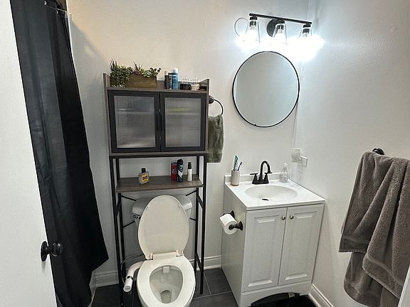 5th image of 18W125 63rd St APT A203