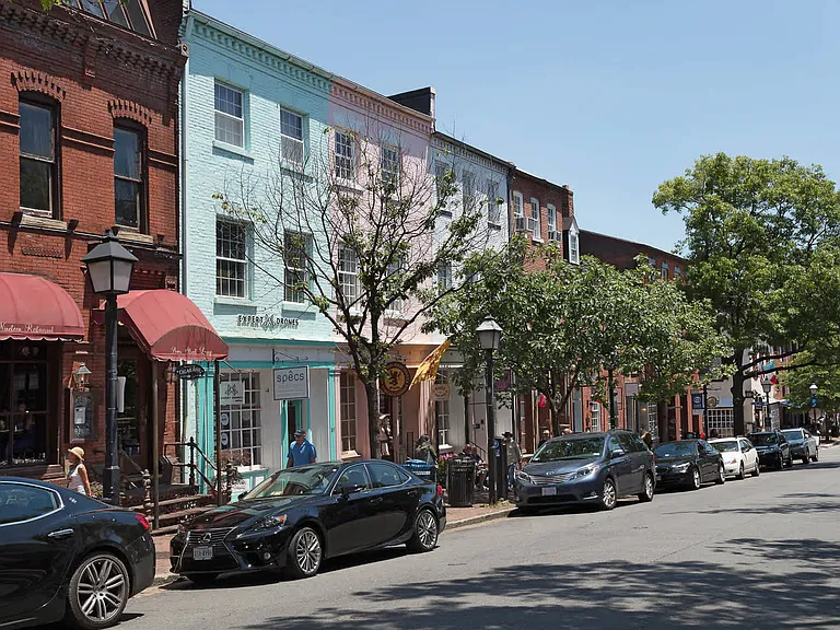 Neighborhood Shopping and Dining