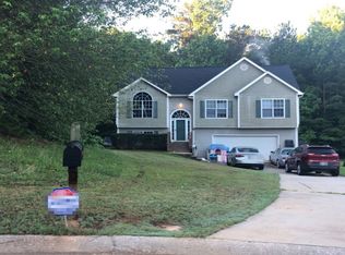 165 Macedonia Woods Dr, Newnan, GA 30263