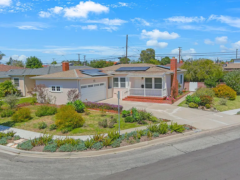 22826 Marjorie Ave — Photo 38