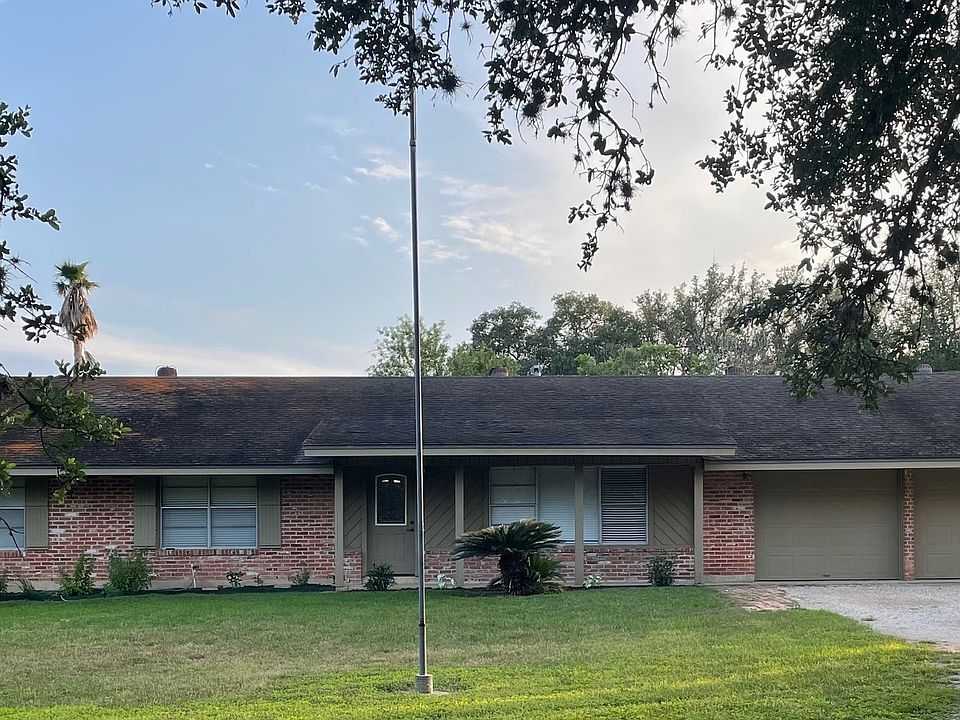 1st image of 106 CHEROKEE LN